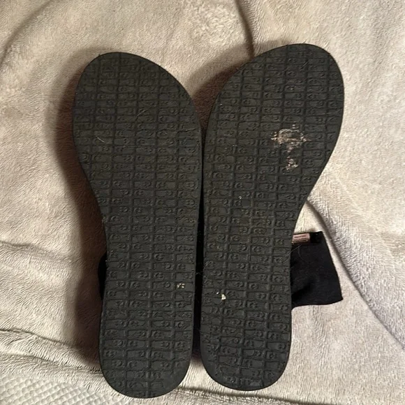 Sanuk black flatform sling sandal W11 EUC - Picture 3 of 6
